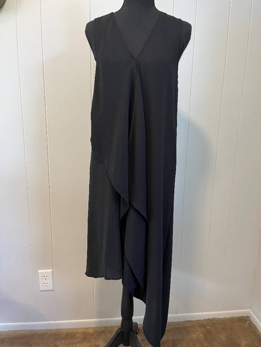 WHBM Asymmetrical Hem Black Dress Sleeveless V-Neck Drape Ruffle sz 4 - Picture 2 of 14